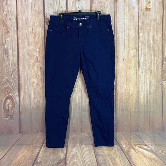 💙Seven7 Skinny Lightweight Jean Size 12 Navy Blue - Picture 2 of 5